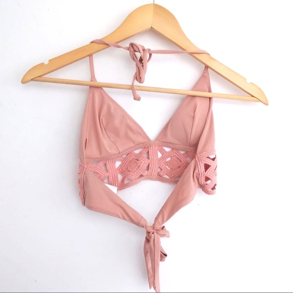 H&M Crocheted Rose Bikini Top - Picture 2 of 5